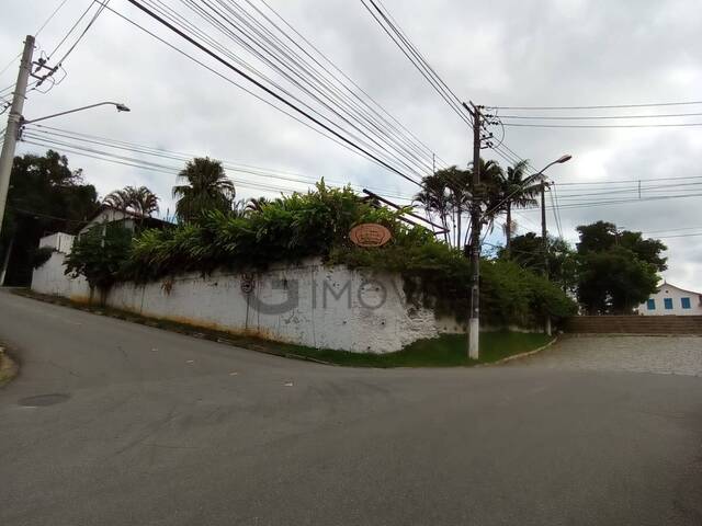  em  - 